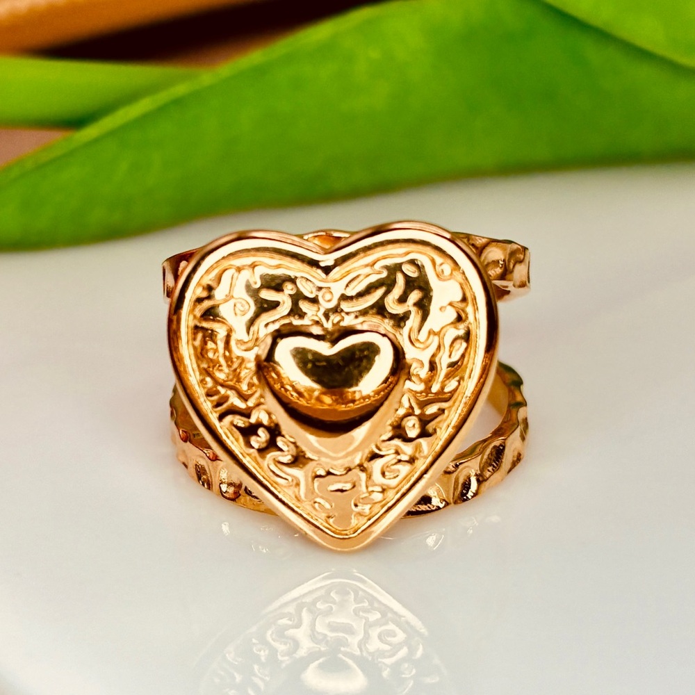 Statement Gold Heart Adjustable Ring